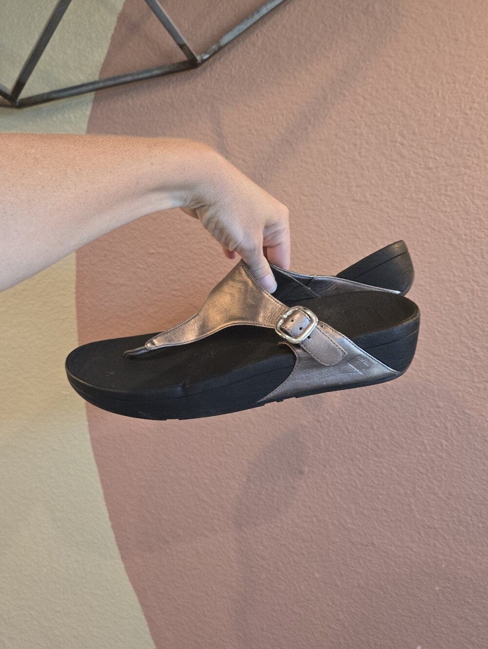 Fitflops Lulu Pewter Thong Wedge Sandals 9